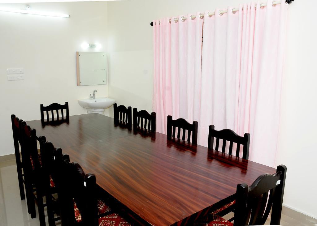 Greenfield Inn Thiruvananthapuram Exterior foto