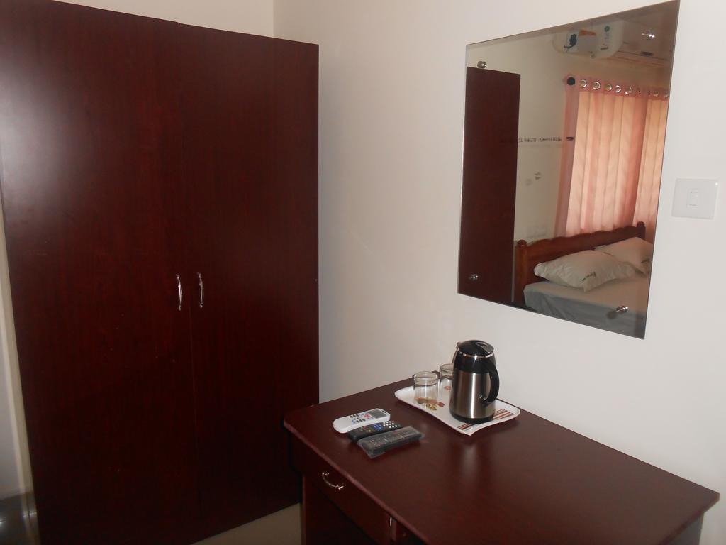 Greenfield Inn Thiruvananthapuram Habitación foto